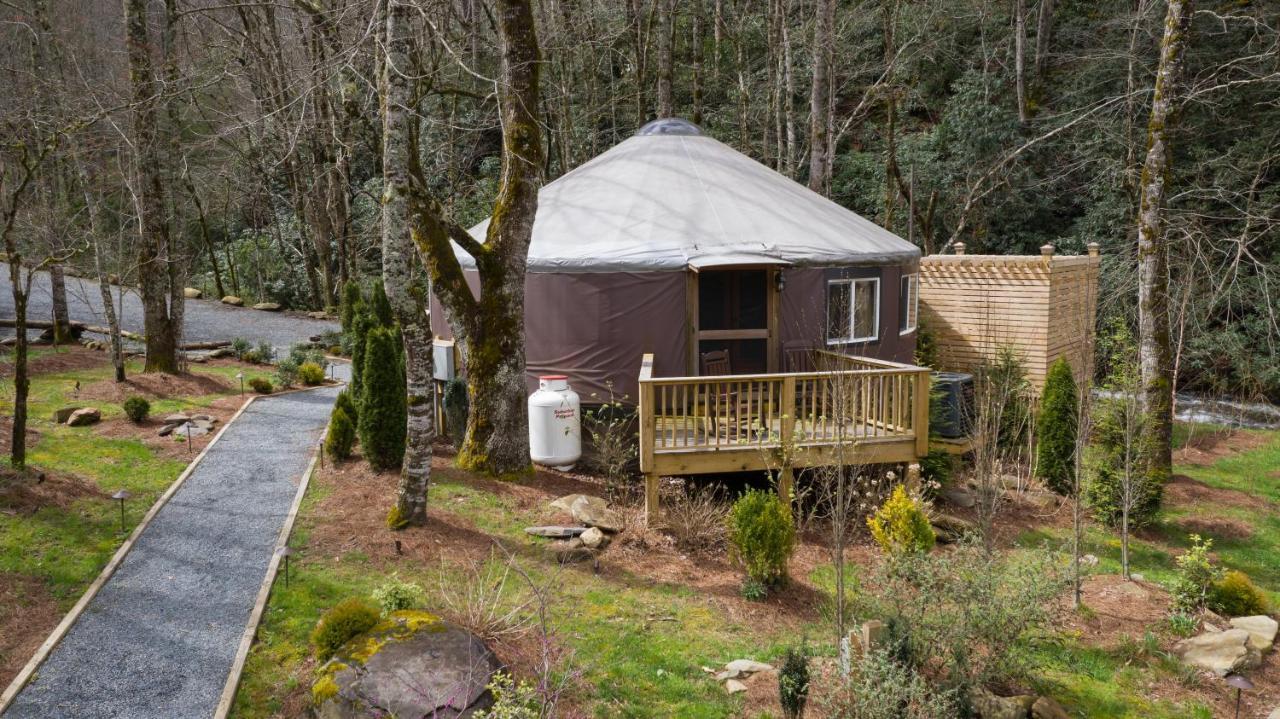 Tranquil Haven Luxy Yurt - Creekside Glamping With Private Hot Tub Topton Exterior foto